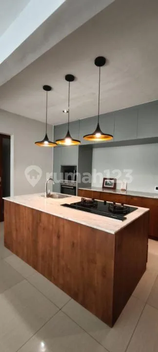 Dijual Hunian Mewah Furnished Bebas Banjir di Seminyak Bali - Image 2 of 4