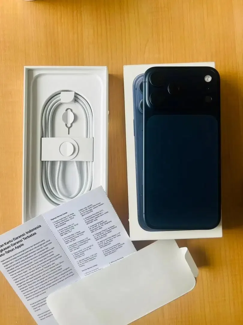 IPhone 17 Pro Max 256 GB Resmi (blm diaktifkan) - Image 8 of 8