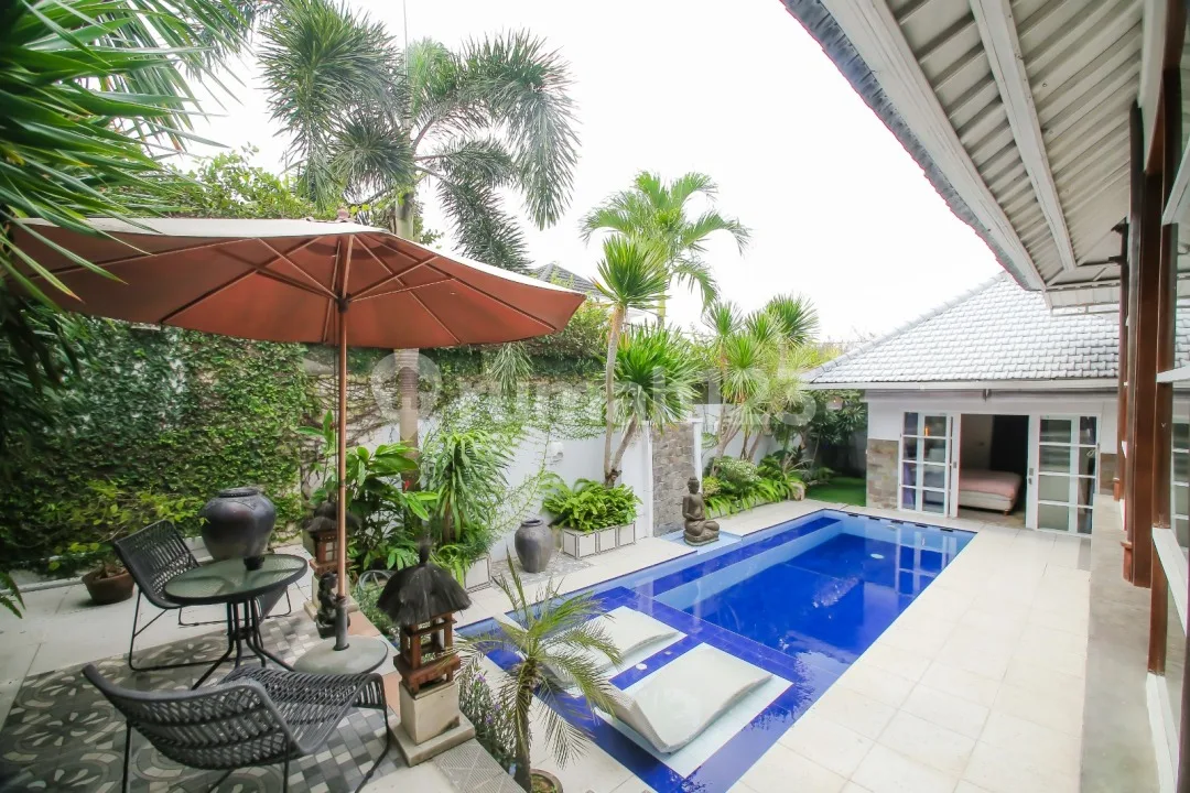 Dijual Villa 4 BR Luas 475 Private Pool Dekat dengan Pantai - Image 4 of 4