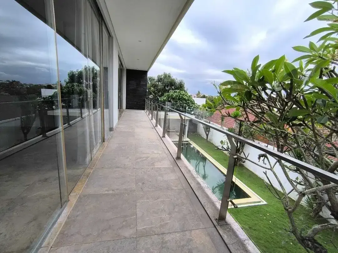DIJUAL VILLA PRIBADI MEWAH VIEW GUNUNG DI TUMBAK BAYUH - Image 10 of 10