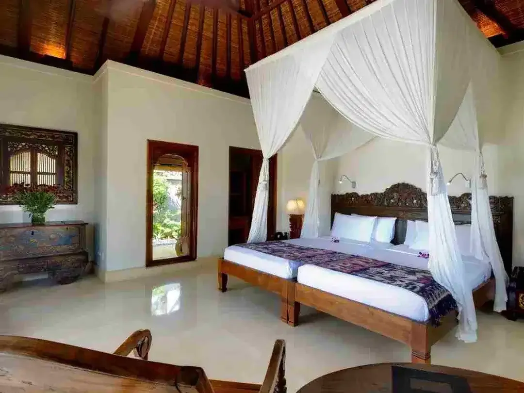 Villa Luxury Walking Distance to Batu Bolong Beach Canggu Bali - Image 4 of 10