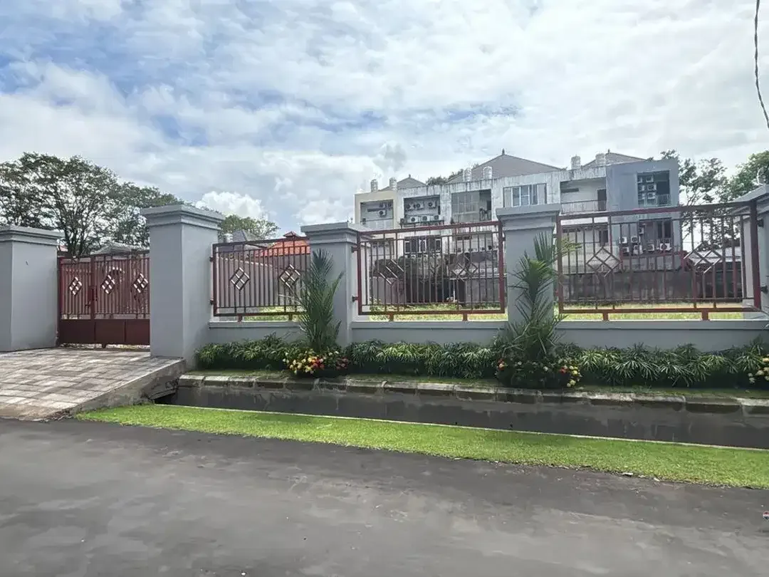 Tanah 4 Are di Lokasi Prime Dijual di Jalan Puputan, Renon - Image 2 of 4