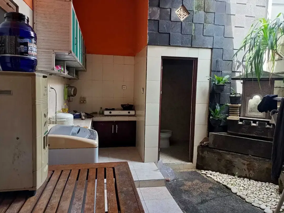 Dijual Rumah 2 Lantai Lokasi Strategis Jimbaran - Image 5 of 6