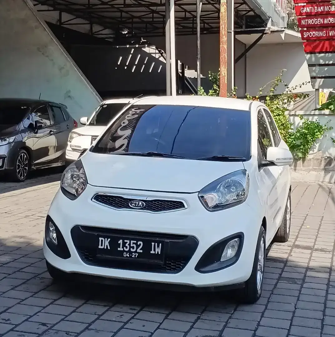 KIA PICANTO SE NEW MODEL AUTIMATIC ASLI BALI SIAP PAKAI - Image 2 of 9