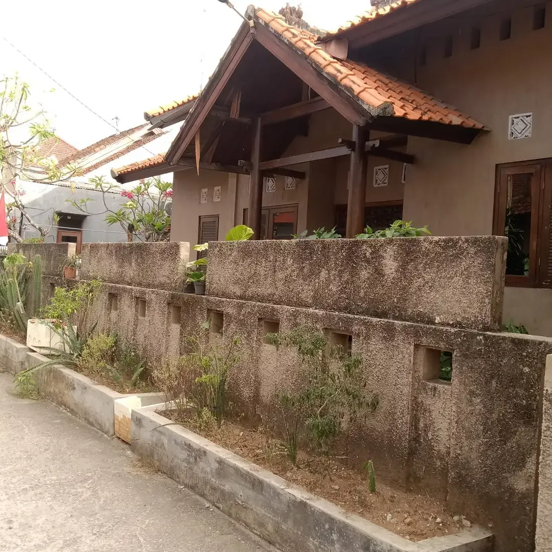 BUC Tanah Bonus Rumah dan Warung di Jimbaran Badung Bali - Image 4 of 5