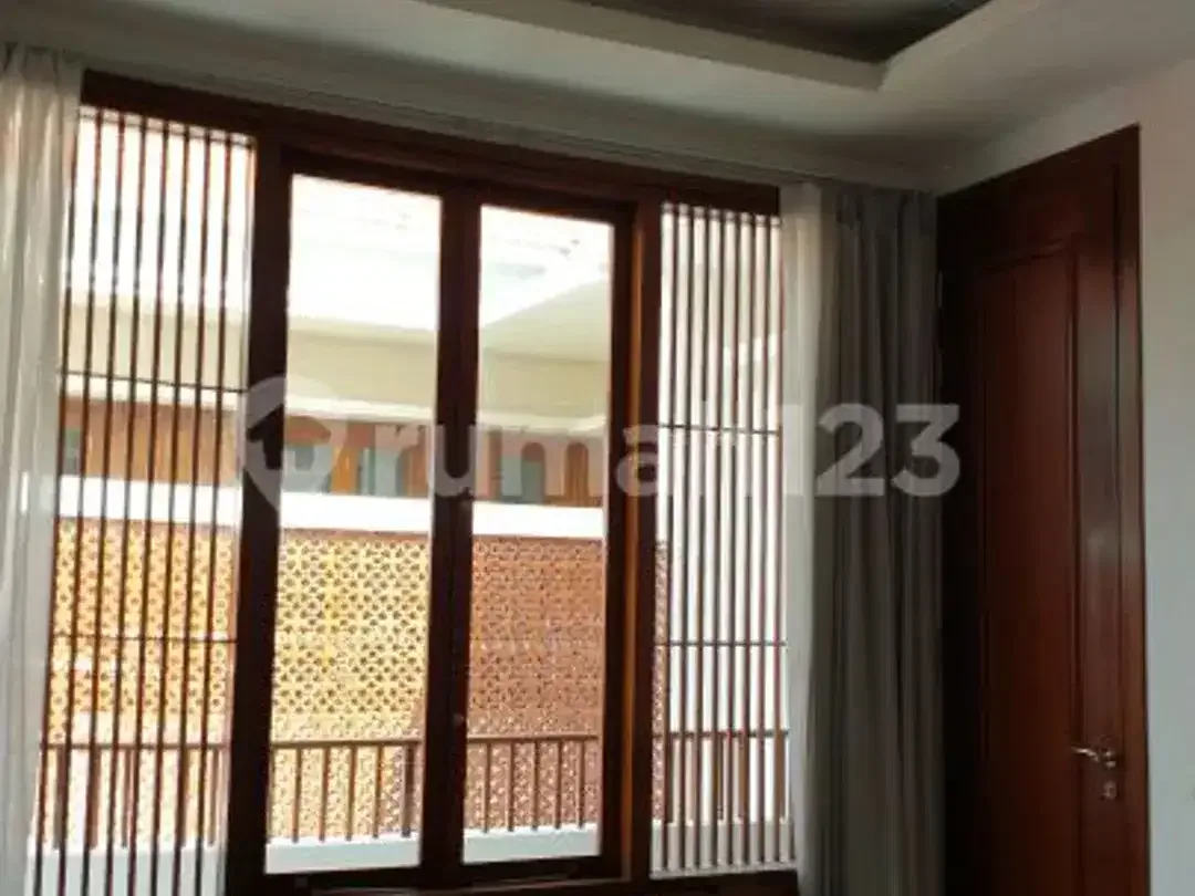 Exclusive 4-Bedroom Brand New Villa In Bumbak Umalas Canggu Bali - Image 10 of 10