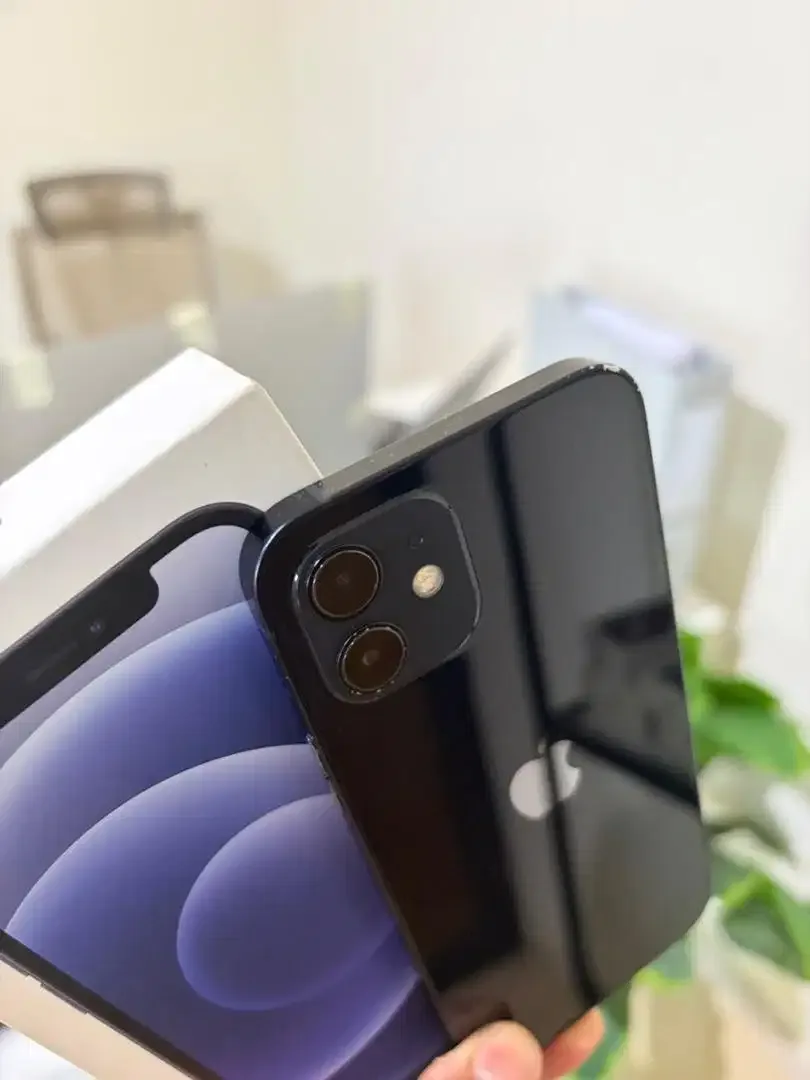 iPhone 12 64GB Ex iBox Resmi BH 86% Mulus Fullset Original - Image 2 of 5