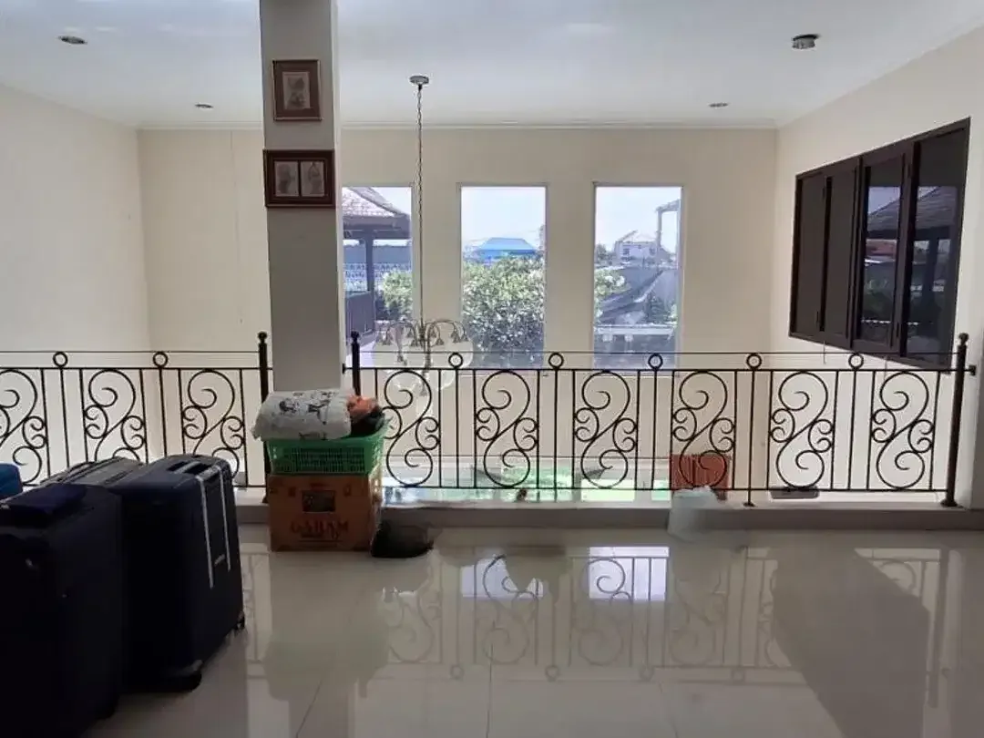 Dijual rumah modern 4 bedroom halaman luas di Denpasar selatan Bali - Image 4 of 10