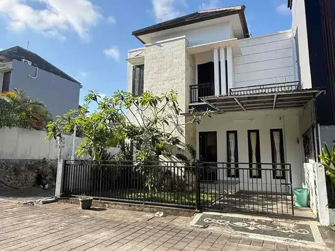 DIJUAL RUMAH FULL FURNISHED – ONE GATE SYSTEM DI UNGASAN, KUTA SELATAN, BALI - Image 2 of 10