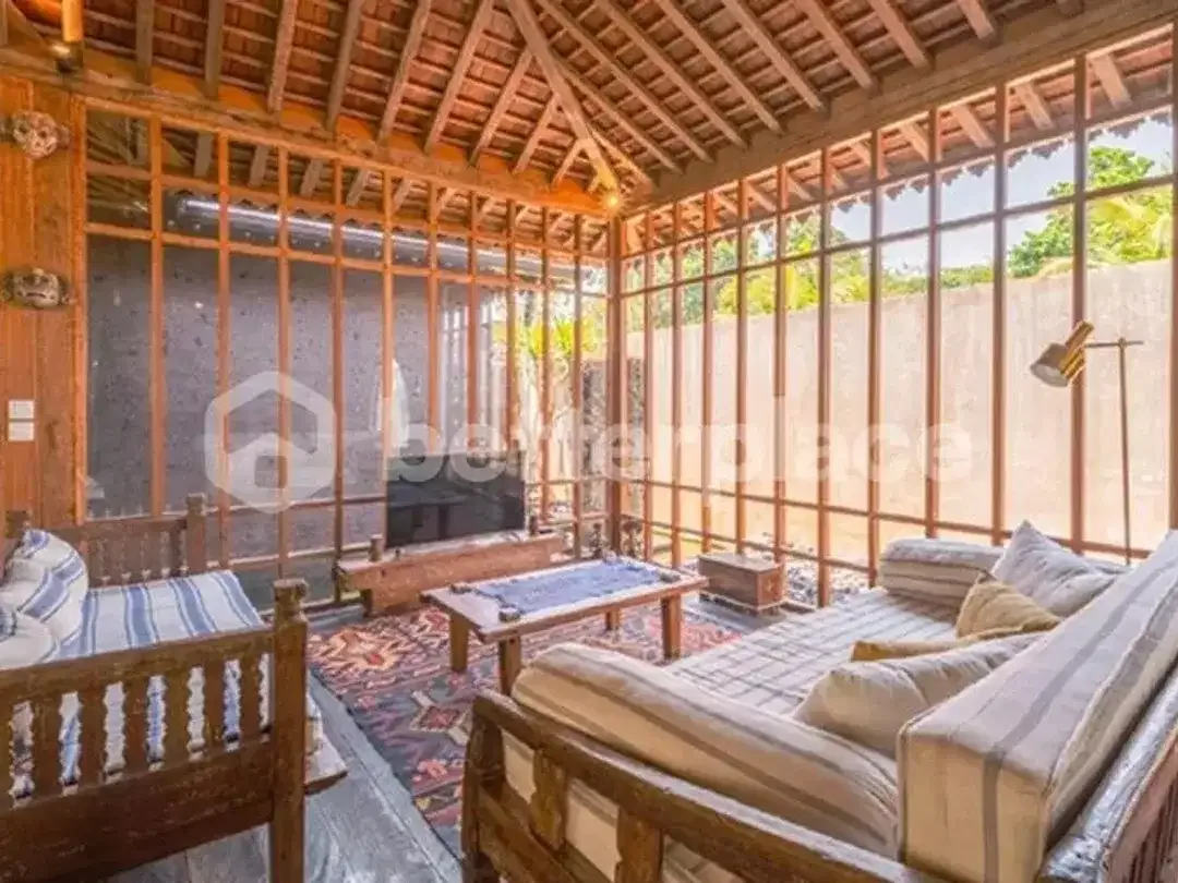 Elegant Freehold 3-Bed Bali Villa Surrounded by Lush Jungle Scenery with Infinity Pool, Sauna, Ice Bath, and Bespoke Artisan Details - Image 6 of 10
