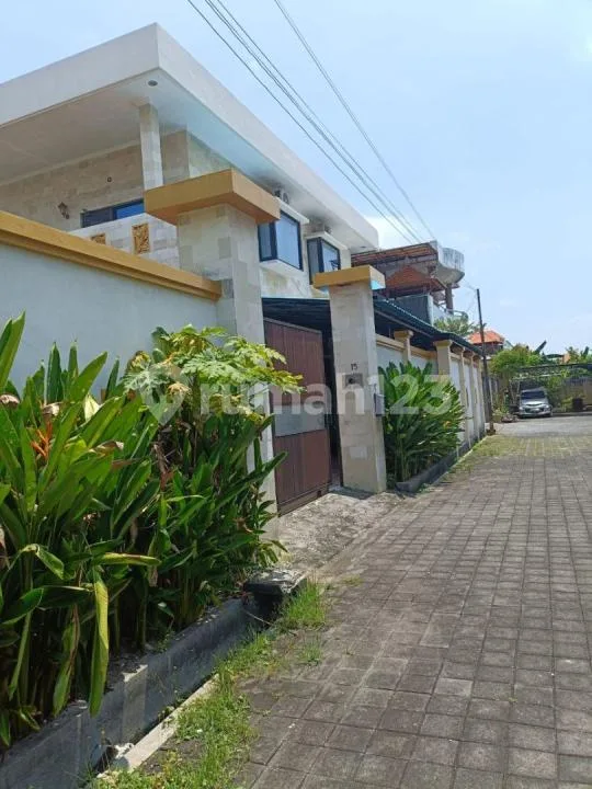 Rumah Luas 5 Are 2 Lantai 7 Kamar di Pulau Moyo Sesetan Area Strategis Rumah Siap Huni - Image 2 of 4