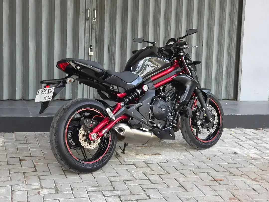 Moge Naked Kawasaki ER6N/ER6 ABS th 2015 Red Chasis Like New Siap Gas - Image 4 of 10