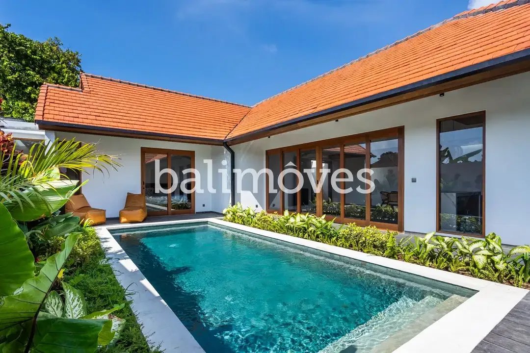 Vila Baru Tiga Kamar Tidur Di Kompleks Tepi Pantai Sanur - Image 1 of 10