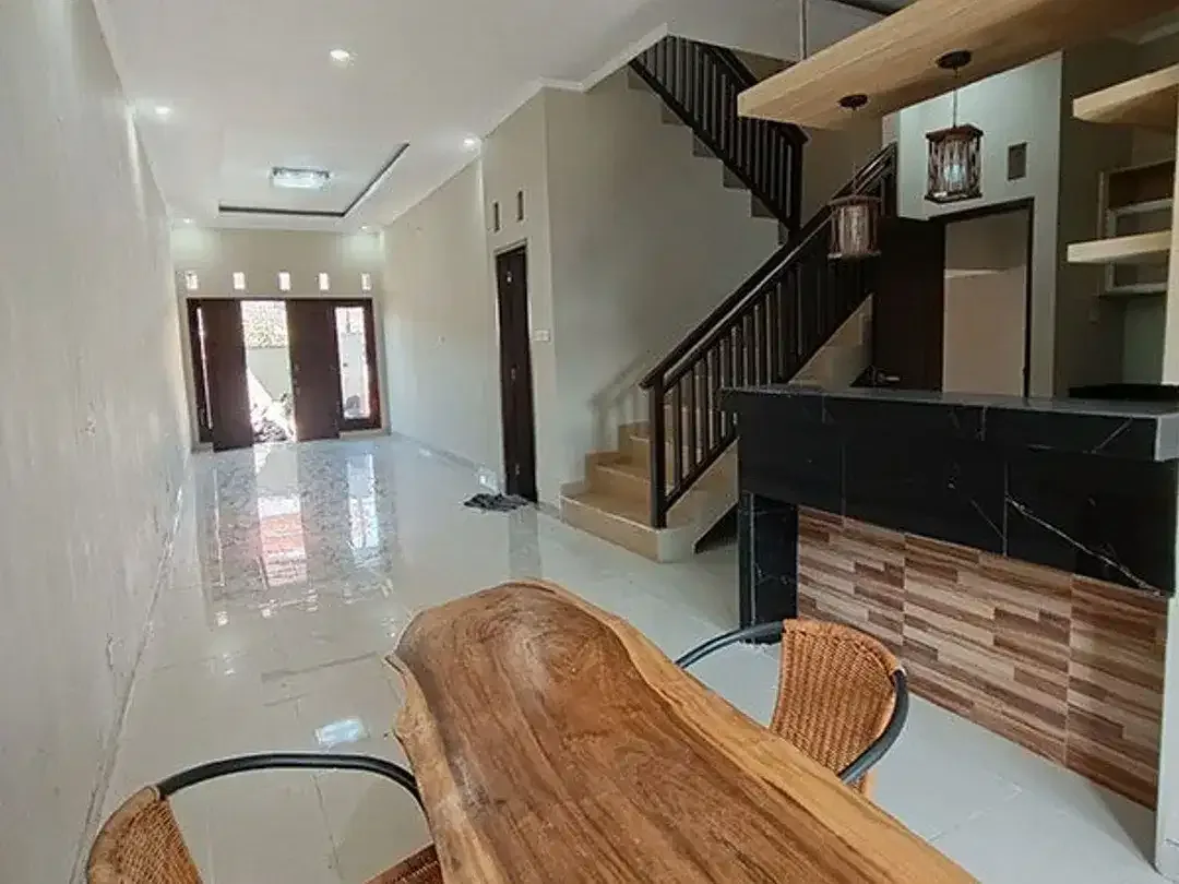 [AMR-096.LYD] Rumah Modern 4 Kamar Bisa untuk Kantor Lokasi Strategis di Jl Tukad Citarum Renon - dekat Sanur - Image 9 of 10