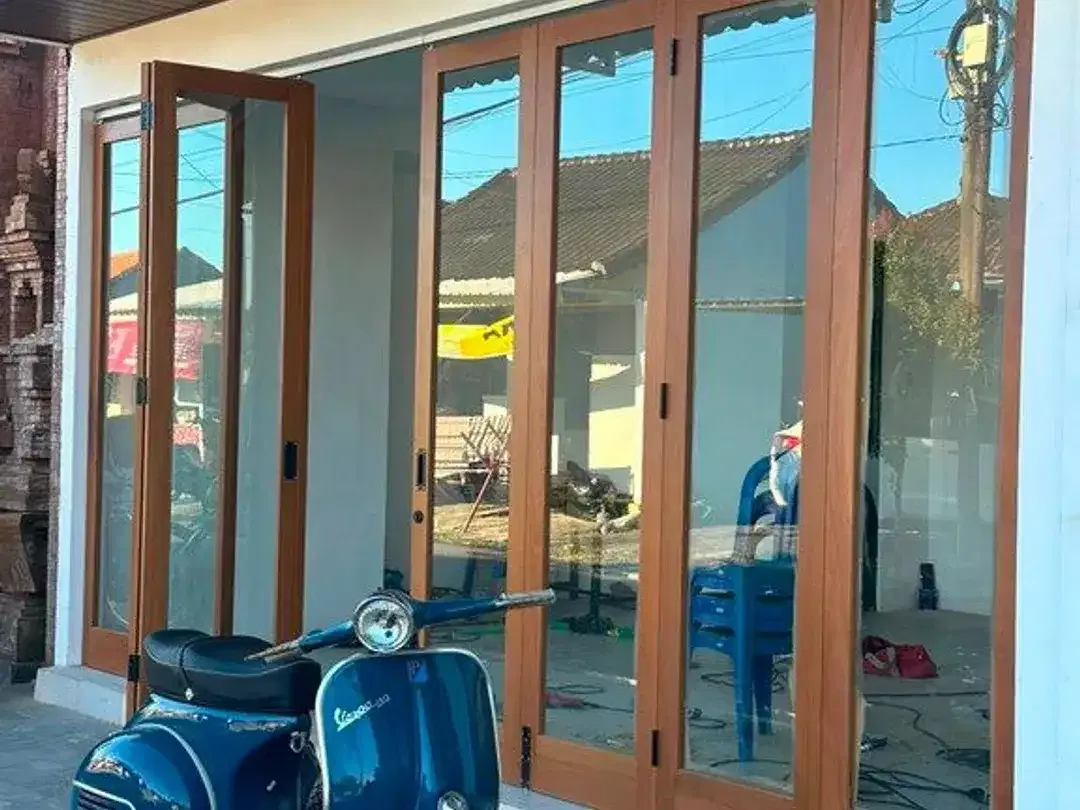 Shophouse For Rent In Babakan, Canggu Area - Image 1 of 2