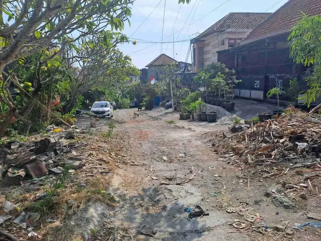 Di jual tanah langka dengan luas 125 M2 akses jalan 10 mtr di jalan buluh indah Gatsu Barat Denpasar - Image 2 of 7