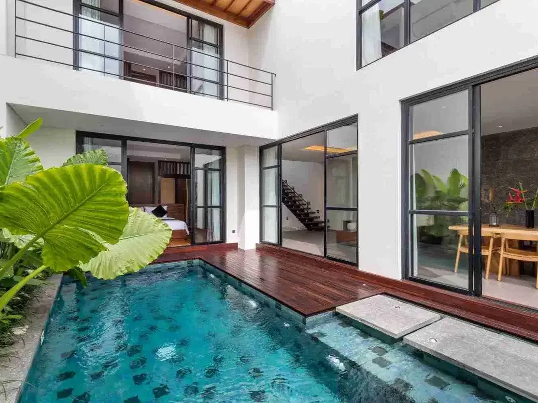 DIJUAL / FREEHOLD : 3 Unit Luxury Villas Canggu, Berawa Bali - Image 1 of 10