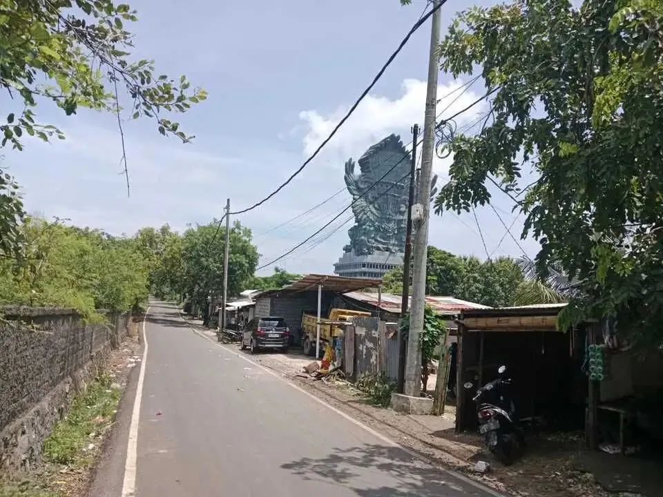 Tanah dengan view Patung GWK di Uluwatu Dekat Mall Side Walk - Image 1 of 3