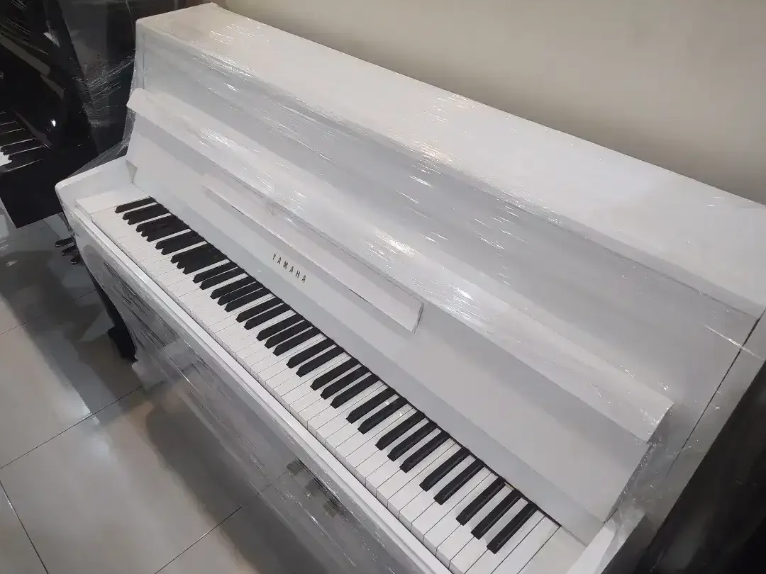 YAMAHA PIANO LU WHITE ELEGAN - Image 2 of 2